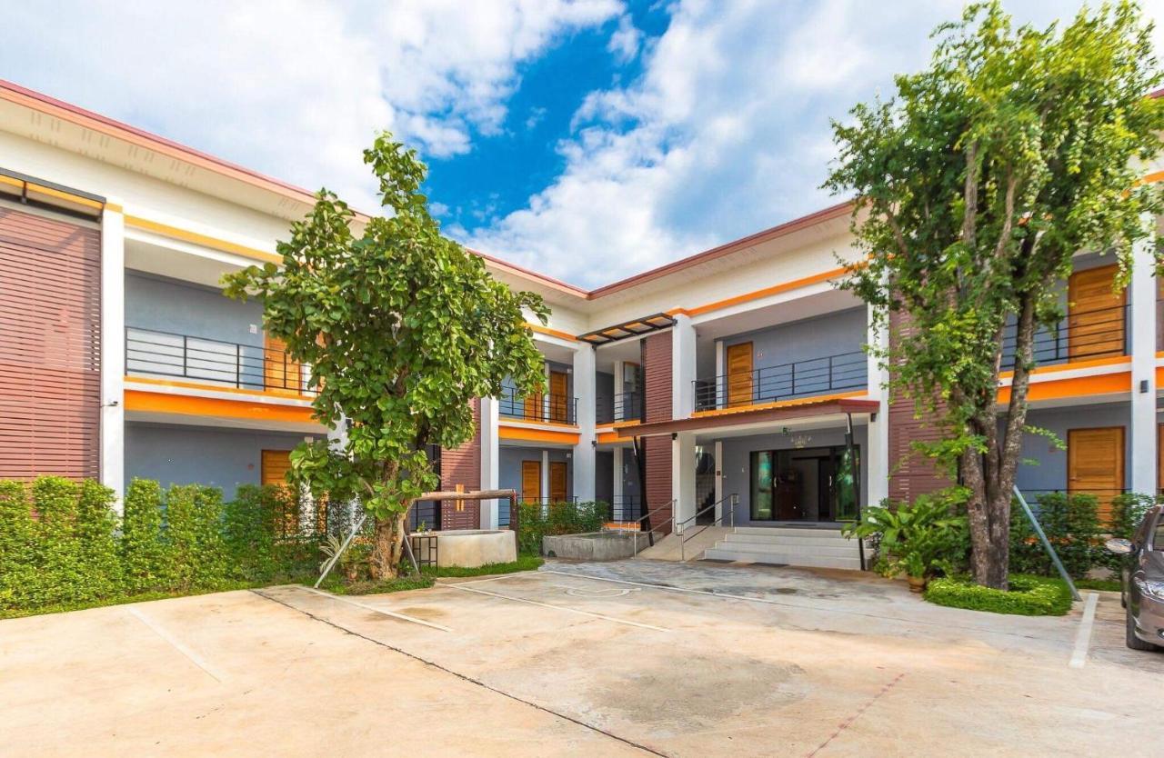 Barista Hotel Uttaradit Dış mekan fotoğraf